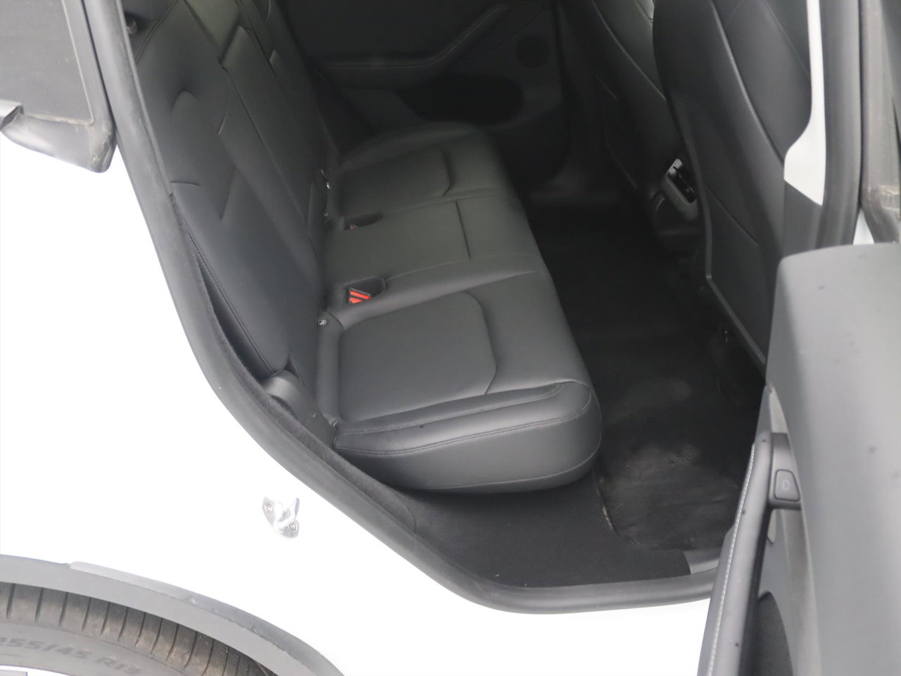 Tesla Model Y Long Range AWD 75kWh 351pk [ AMD RYZEN+AUTOPILOT+19 INCH+PREMIUM AUDIO ] 12