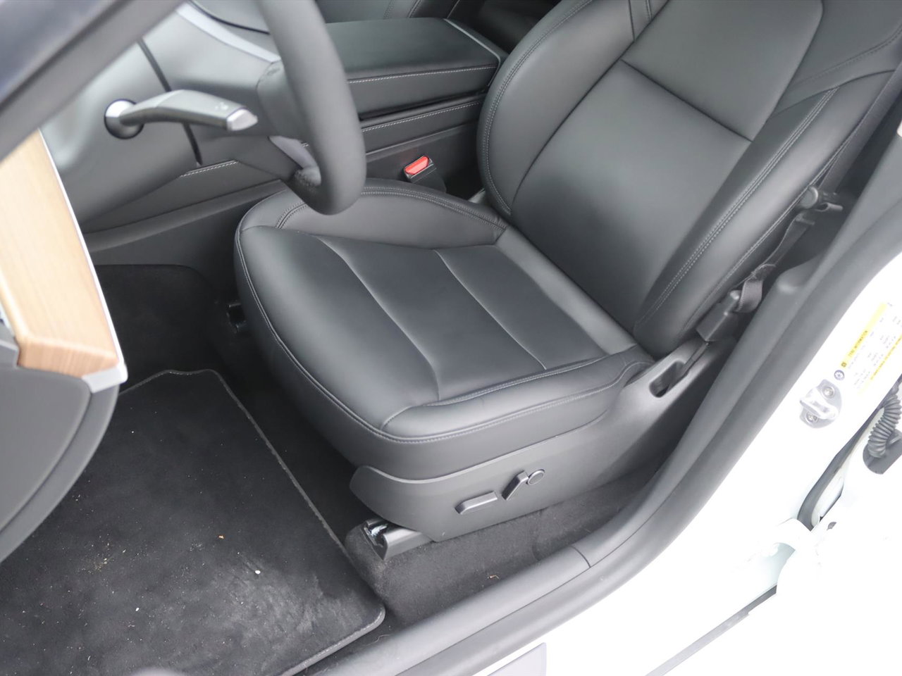 Tesla Model Y Long Range AWD 75kWh 351pk [ AMD RYZEN+AUTOPILOT+19 INCH+PREMIUM AUDIO ] 17