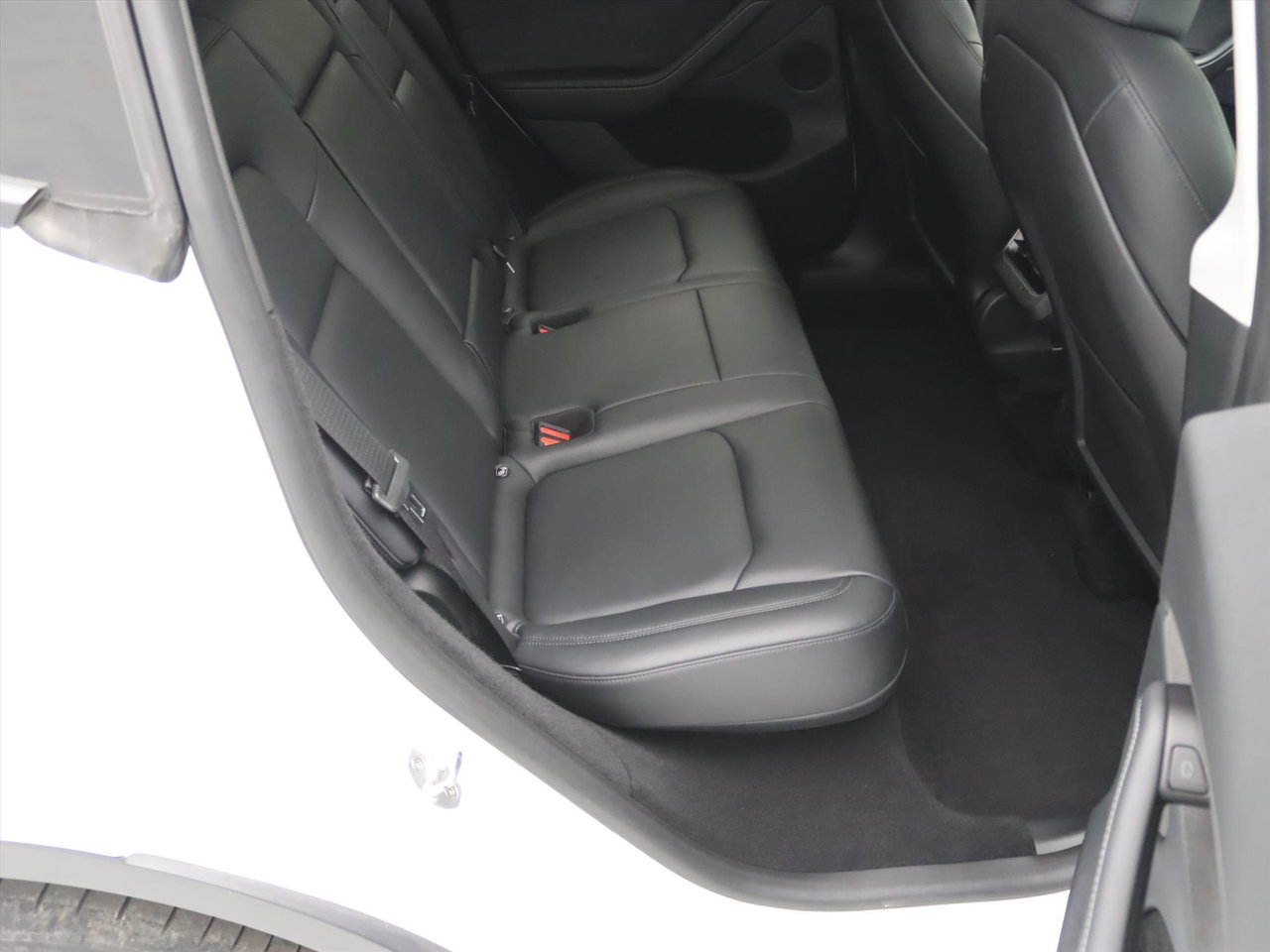 Tesla Model Y Long Range AWD 75kWh 351pk [ AMD RYZEN+AUTOPILOT+19 INCH+PREMIUM AUDIO ] 15