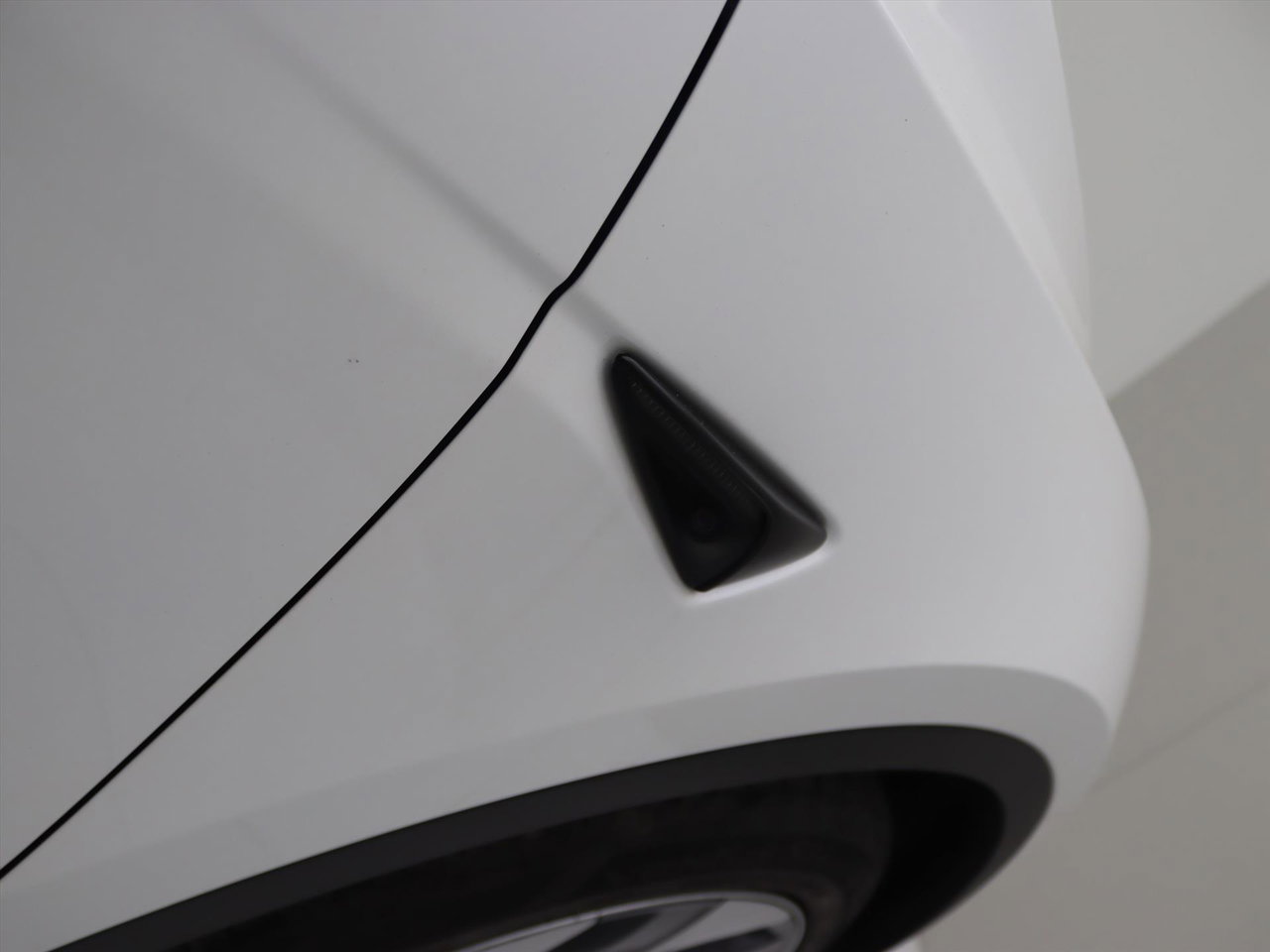 Tesla Model Y Long Range AWD 75kWh 351pk [ AMD RYZEN+AUTOPILOT+19 INCH+PREMIUM AUDIO ] 13