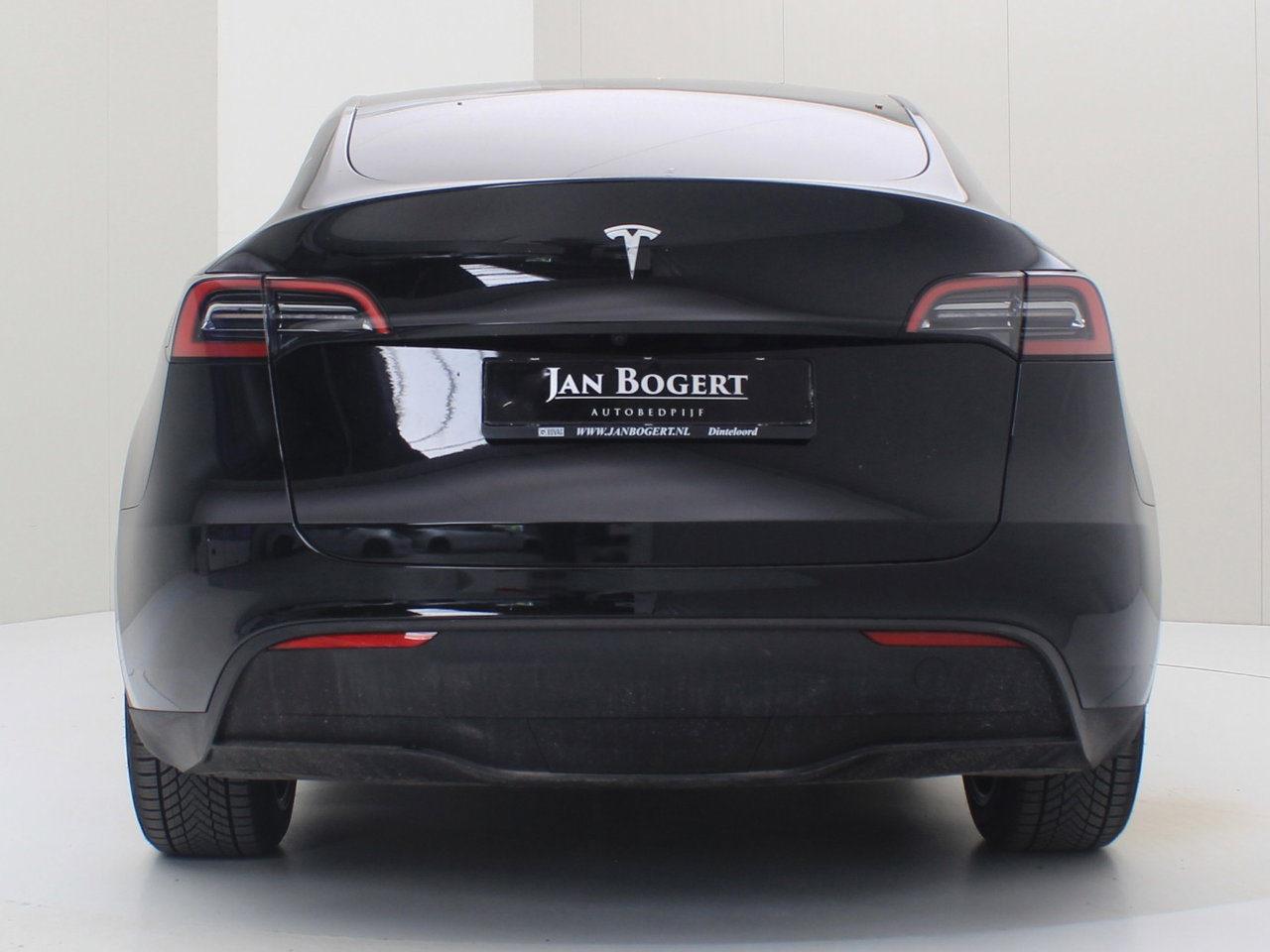 Tesla Model Y Long Range AWD 75kWh 351pk [ AMD RYZEN+AUTOPILOT+19 INCH+PREMIUM AUDIO ] 6