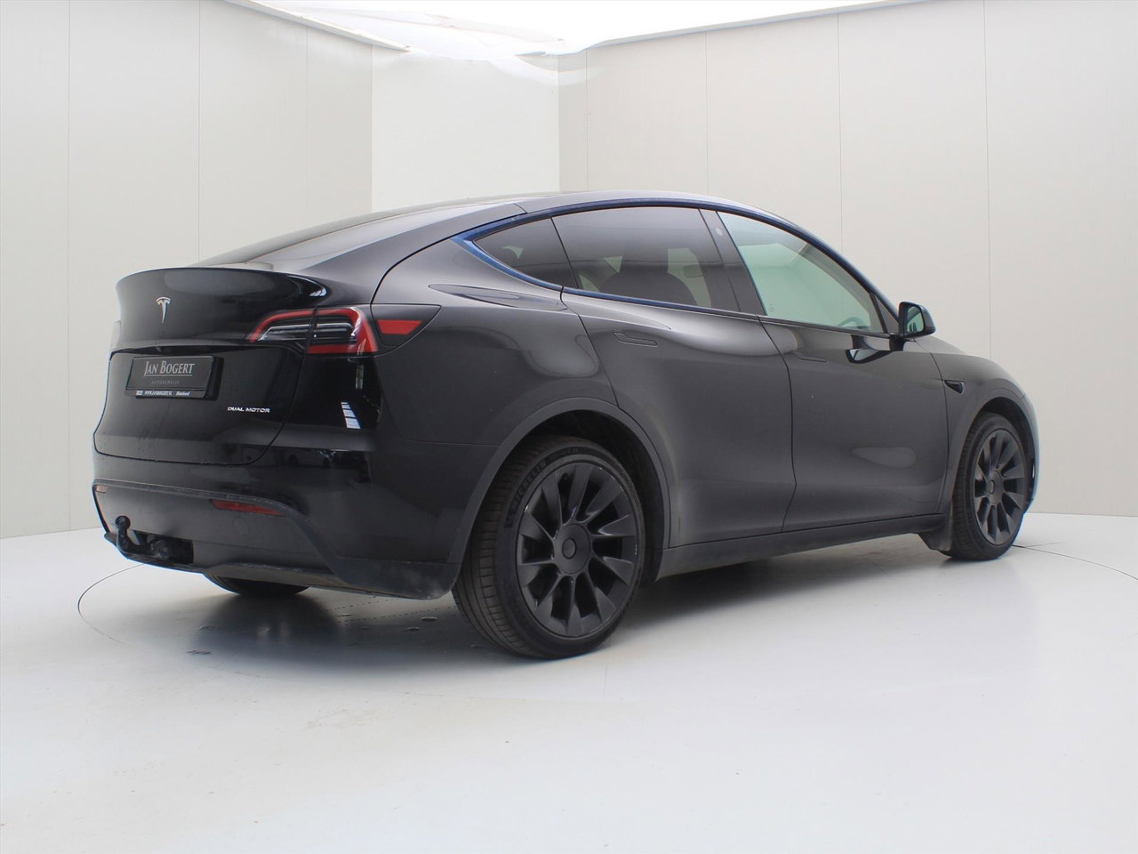 Tesla Model Y Long Range AWD 75kWh 351pk [ AMD RYZEN+AUTOPILOT+19 INCH+PREMIUM AUDIO ] 2