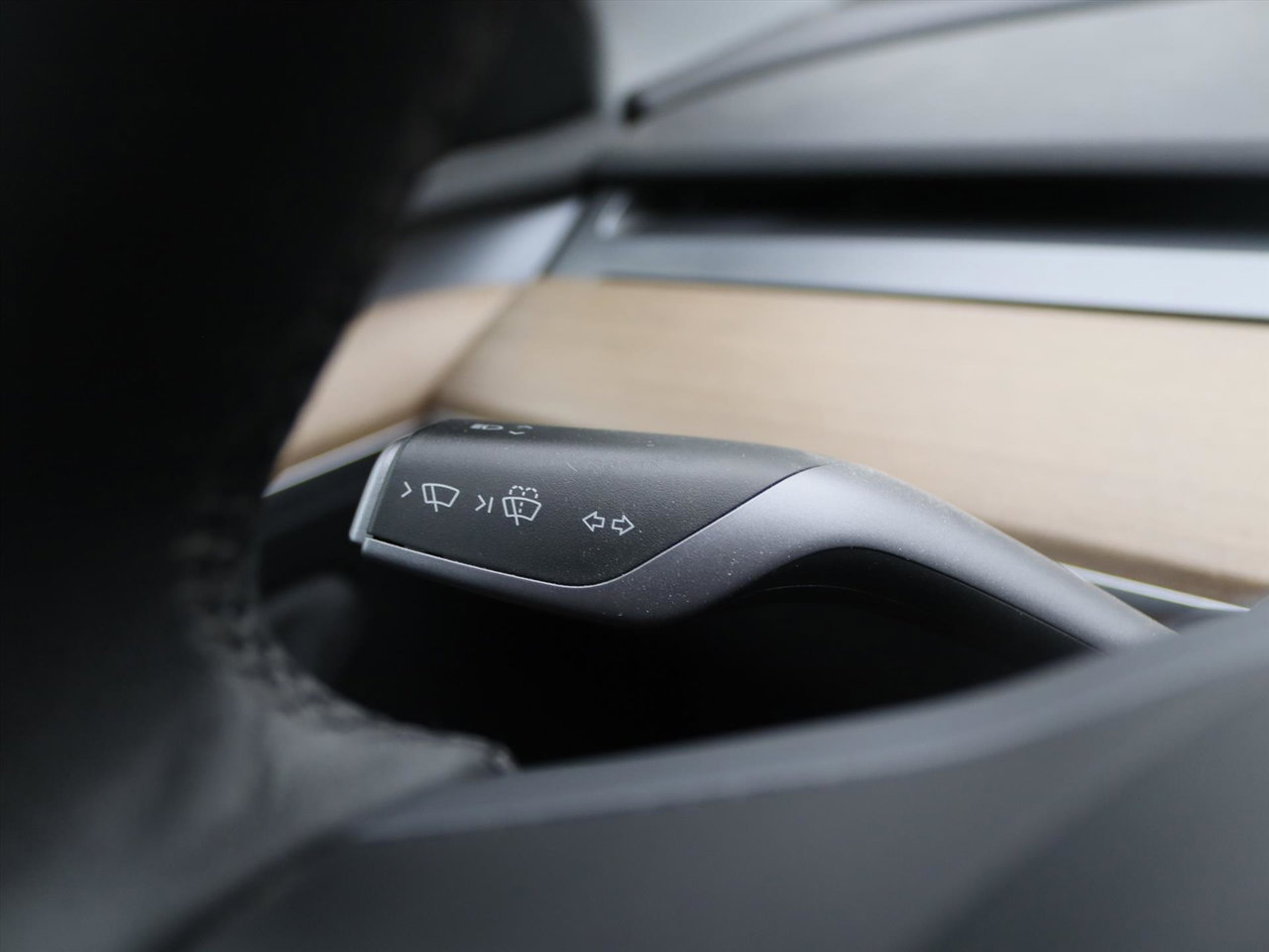 Tesla Model Y Long Range AWD 75kWh 351pk [ AMD RYZEN+AUTOPILOT+19 INCH+PREMIUM AUDIO ] 23