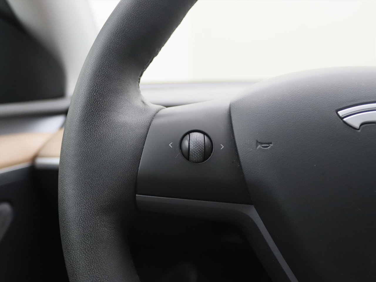 Tesla Model Y Long Range AWD 75kWh 351pk [ AMD RYZEN+AUTOPILOT+19 INCH+PREMIUM AUDIO ] 21