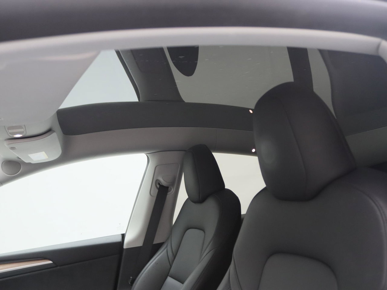 Tesla Model Y Long Range AWD 75kWh 351pk [ AMD RYZEN+AUTOPILOT+19 INCH+PREMIUM AUDIO ] 19