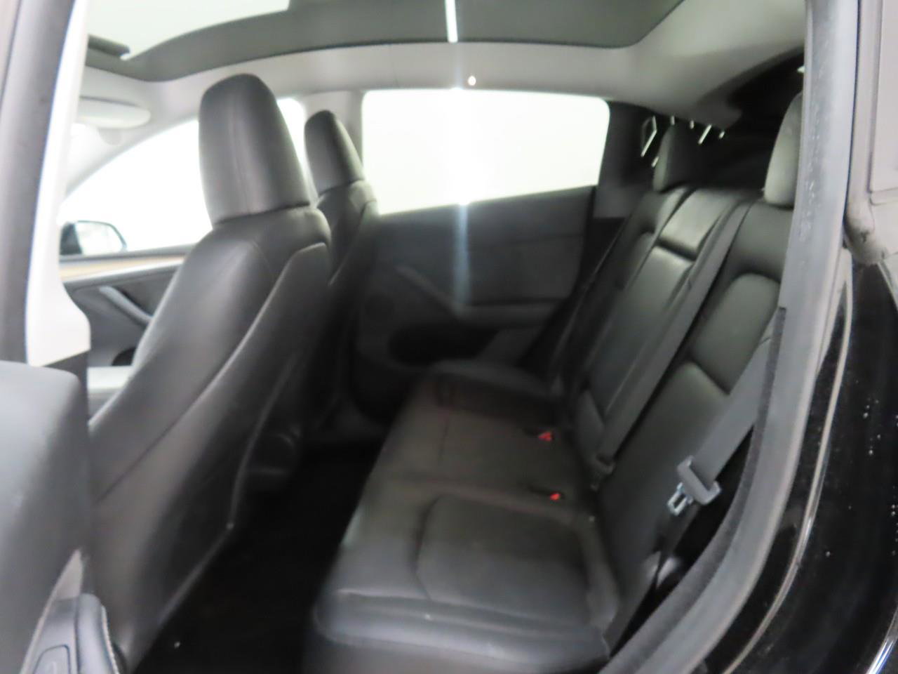 Tesla Model Y Long Range AWD 75kWh 351pk AMD RYZEN HW4 [ AUTOPILOT+19 INCH+PREMIUM AUDIO ] 9