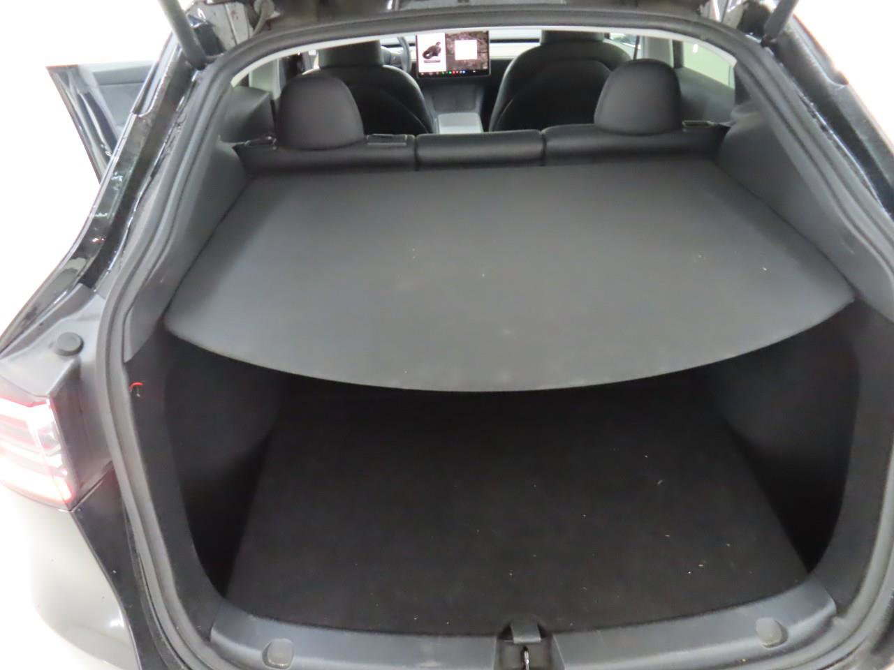 Tesla Model Y Long Range AWD 75kWh 351pk AMD RYZEN HW4 [ AUTOPILOT+19 INCH+PREMIUM AUDIO ] 12