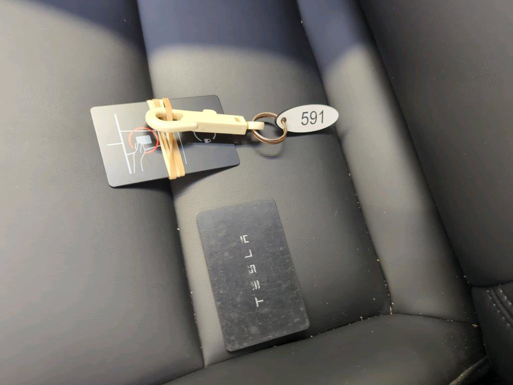 Tesla Model 3 Long-Range AWD 351pk 75 kWh UPGRADE 93,5% SoH [ RYZEN AMD+WARMTEPOMP+AUTOPILOT ] 10