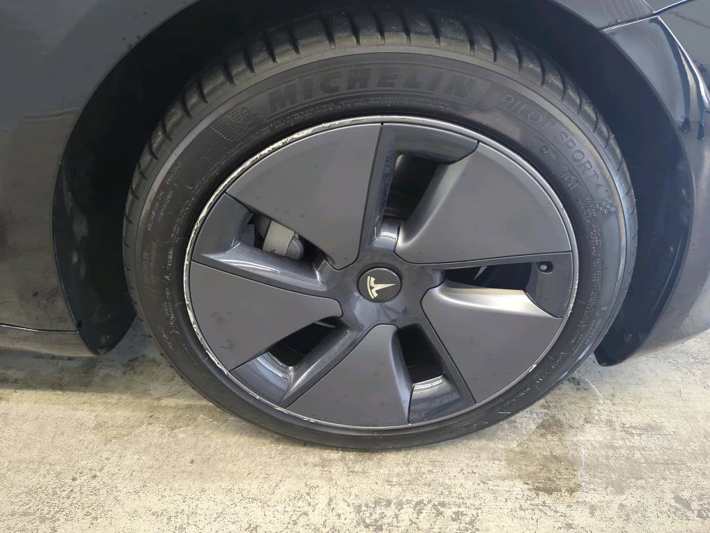 Tesla Model 3 Long-Range AWD 351pk 75 kWh UPGRADE 93,5% SoH [ RYZEN AMD+WARMTEPOMP+AUTOPILOT ] 14