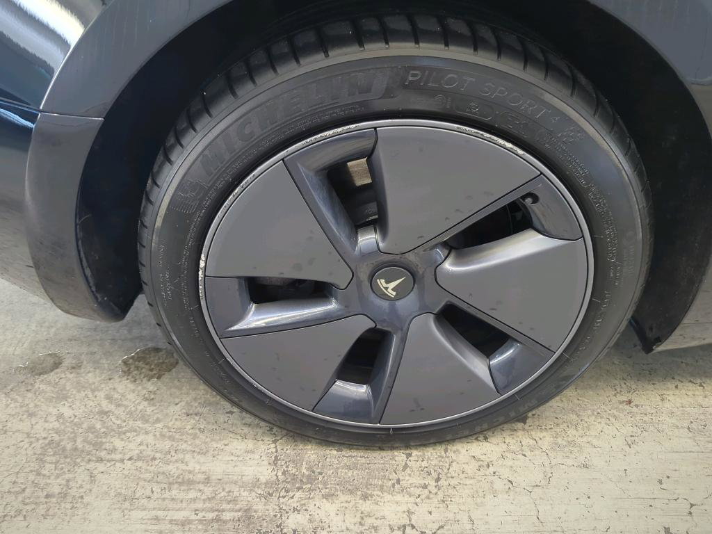 Tesla Model 3 Long-Range AWD 351pk 75 kWh UPGRADE 93,5% SoH [ RYZEN AMD+WARMTEPOMP+AUTOPILOT ] 16