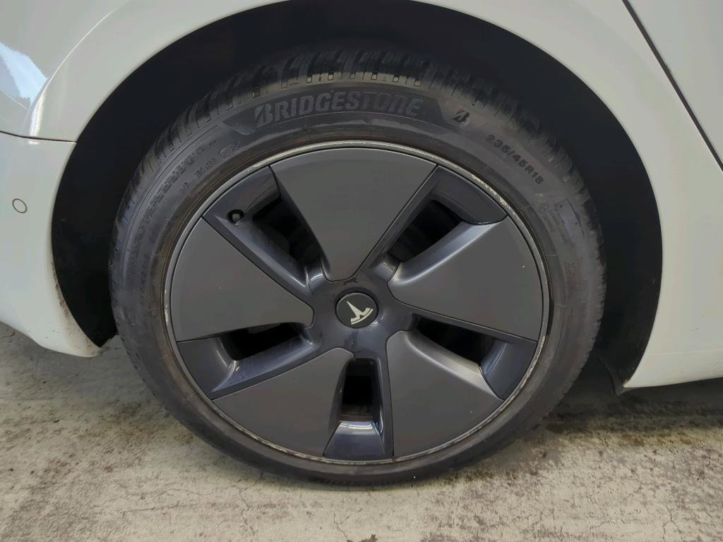Tesla Model 3 Standard RWD Plus FACELIFT 90% SoH [ LFP-ACCU+WARMTEPOMP+AUTOPILOT+60 kWh+PREMIUM AUDIO ] 15