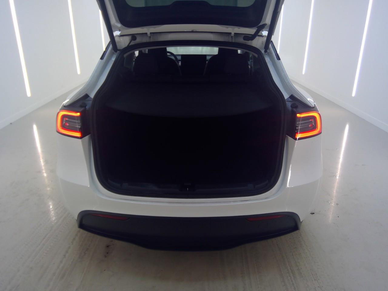 Tesla Model Y Long Range AWD 75kWh 351pk AMD RYZEN 92.6% SoH [ TREKHAAK+AUTOPILOT+19 INCH+PREMIUM AUDIO ] 9