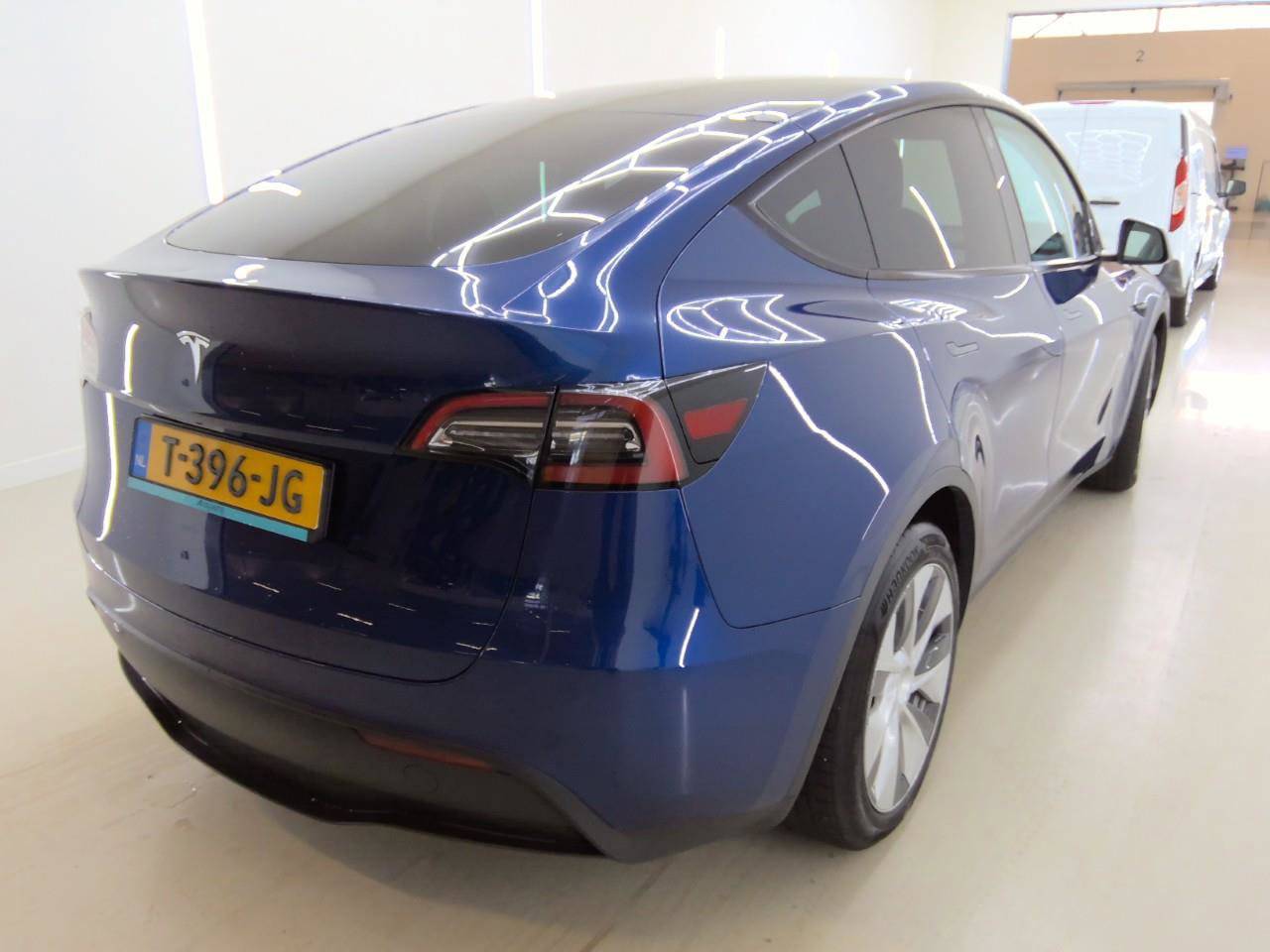 Tesla Model Y Standard RWD Plus 351pk 92.6% SoH AMD RYZEN [ LFP ACCU+AUTOPILOT+19 INCH+PREMIUM AUDIO ] 3