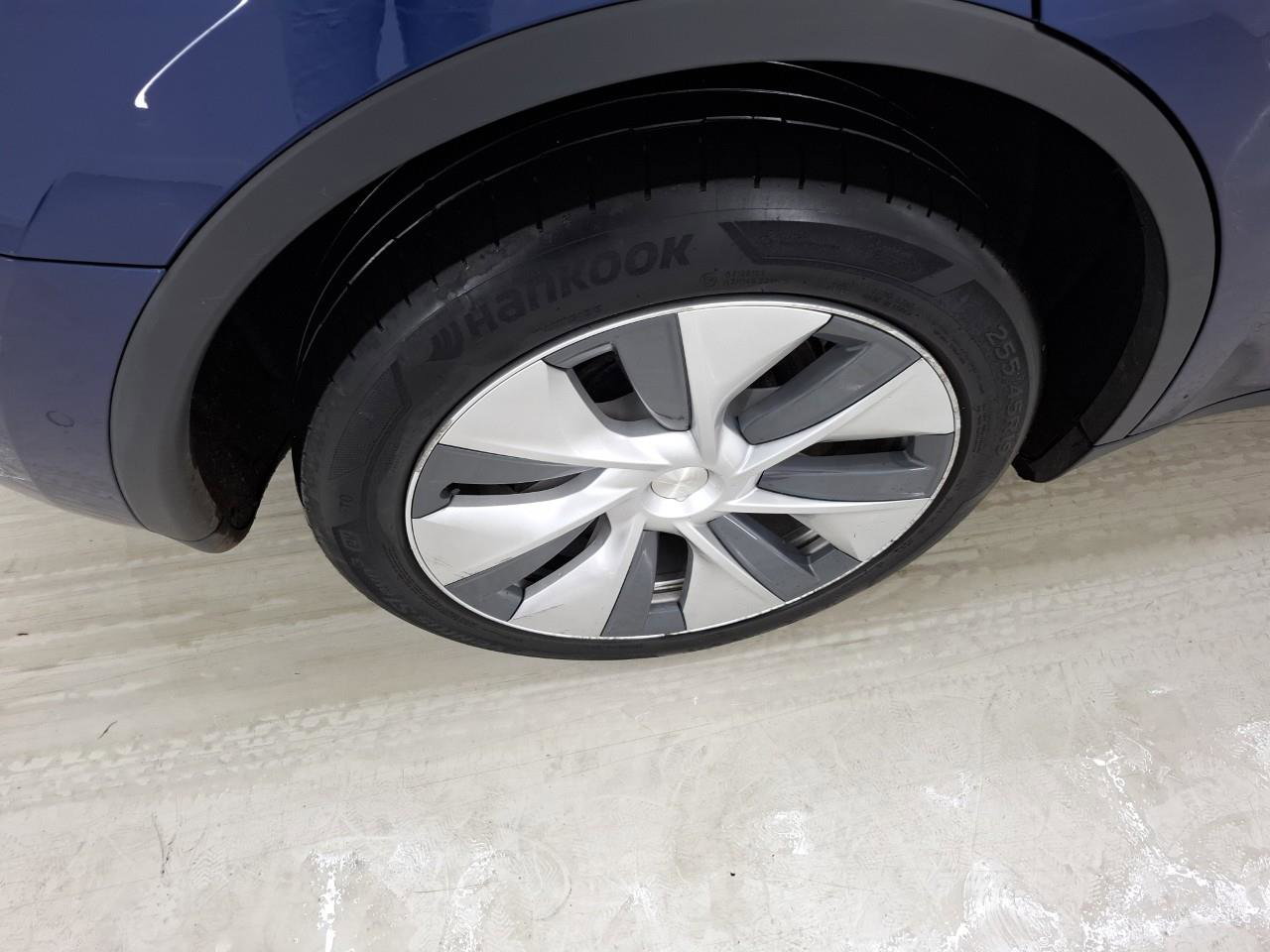 Tesla Model Y Long Range AWD 94% SoH [ AMD RYZEN+ENHANCED AUTOPILOT+19 INCH+PREMIUM AUDIO ] 9