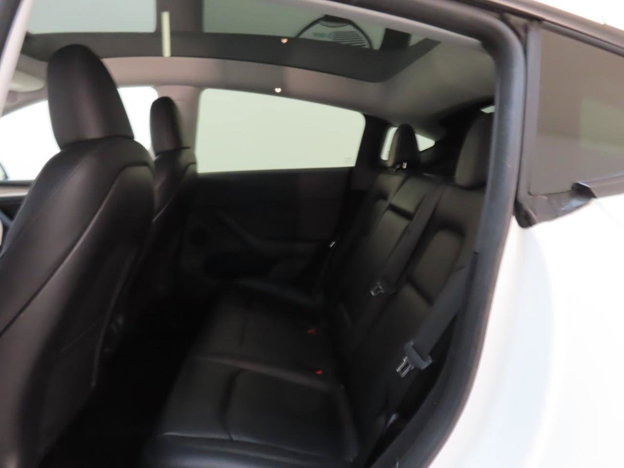 Tesla Model Y Standard RWD Plus 351pk 92.2% SoH AMD RYZEN [ TREKHAAK+LFP ACCU+AUTOPILOT+19 INCH+PREMIUM AUDIO ] 12