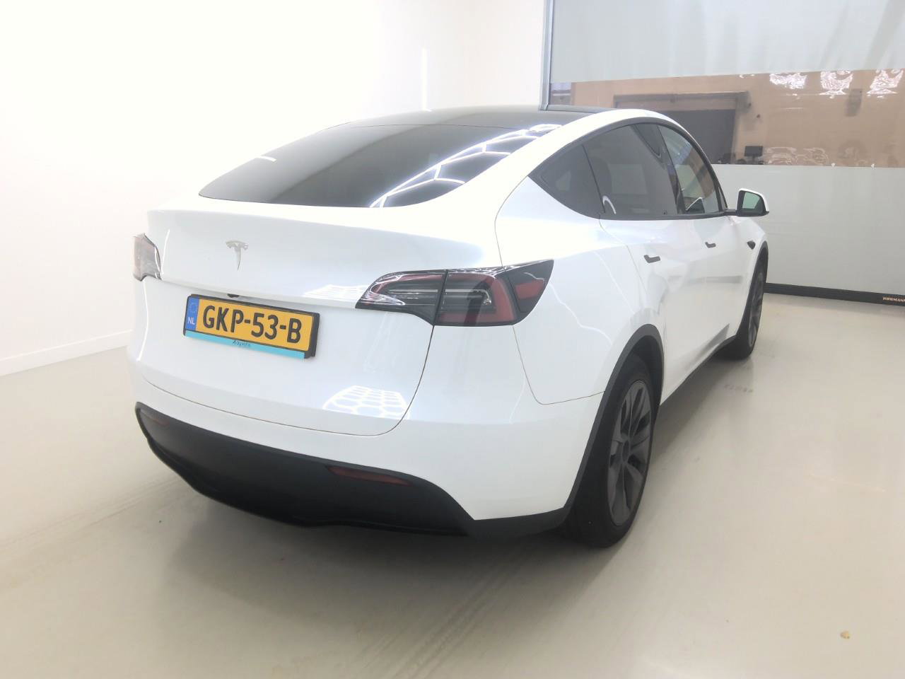 Tesla Model Y Standard RWD Plus 96% SoH [ HW4+AUTOPILOT+19 INCH+PREMIUM AUDIO ] 3