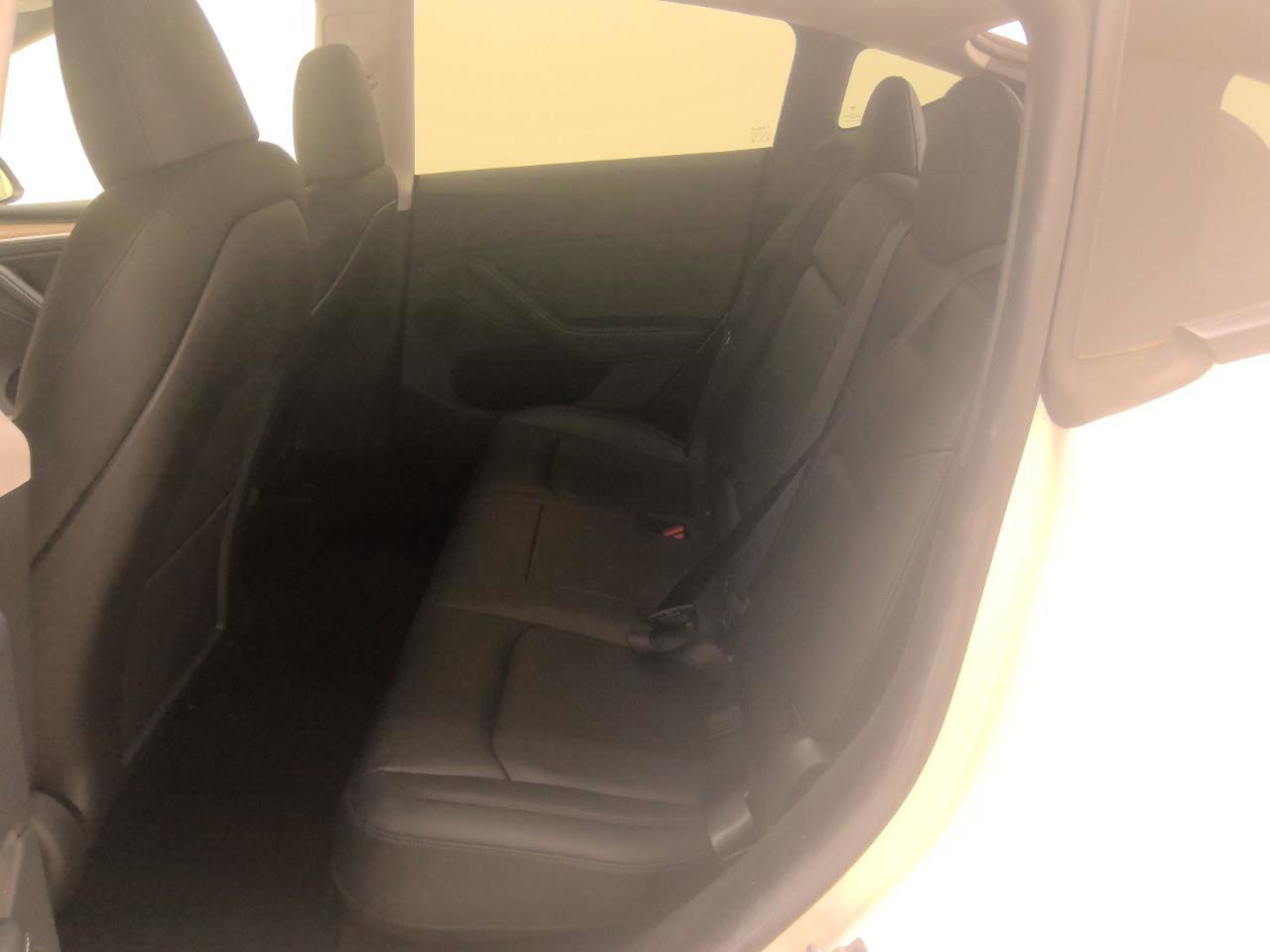 Tesla Model Y Standard RWD Plus 96% SoH [ HW4+AUTOPILOT+19 INCH+PREMIUM AUDIO ] 9