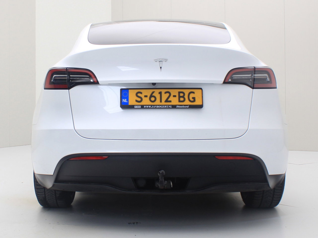 Tesla Model Y Standard RWD Plus 351pk 90,9% SoH [ TREKHAAK+LFP ACCU+AUTOPILOT+20 INCH+PREMIUM AUDIO ] 6