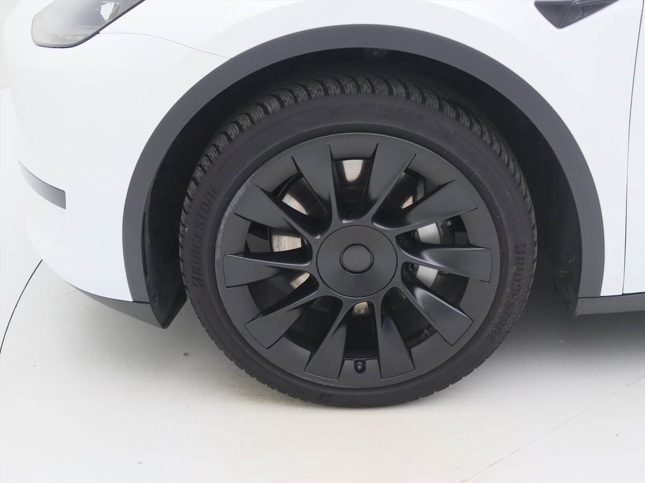 Tesla Model Y Standard RWD Plus 351pk 90,9% SoH [ TREKHAAK+LFP ACCU+AUTOPILOT+20 INCH+PREMIUM AUDIO ] 20