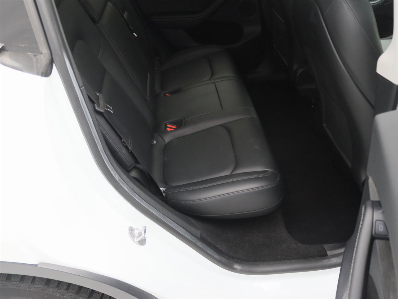 Tesla Model Y Standard RWD Plus 351pk 90,9% SoH [ TREKHAAK+LFP ACCU+AUTOPILOT+20 INCH+PREMIUM AUDIO ] 14