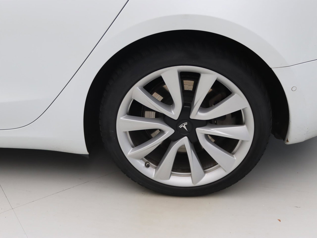 Tesla Model 3 Standard RWD Plus [ AUTOPILOT+60 kWh+PREMIUM AUDIO ] 21
