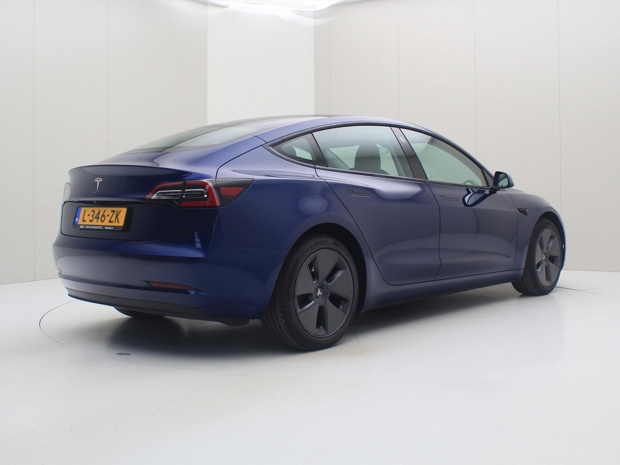 Tesla Model 3 Model 3 Standard RWD Plus FACELIFT 90.6% SoH [ LFP-ACCU+WARMTEPOMP+AUTOPILOT+60 kWh+PREMIUM ] 3