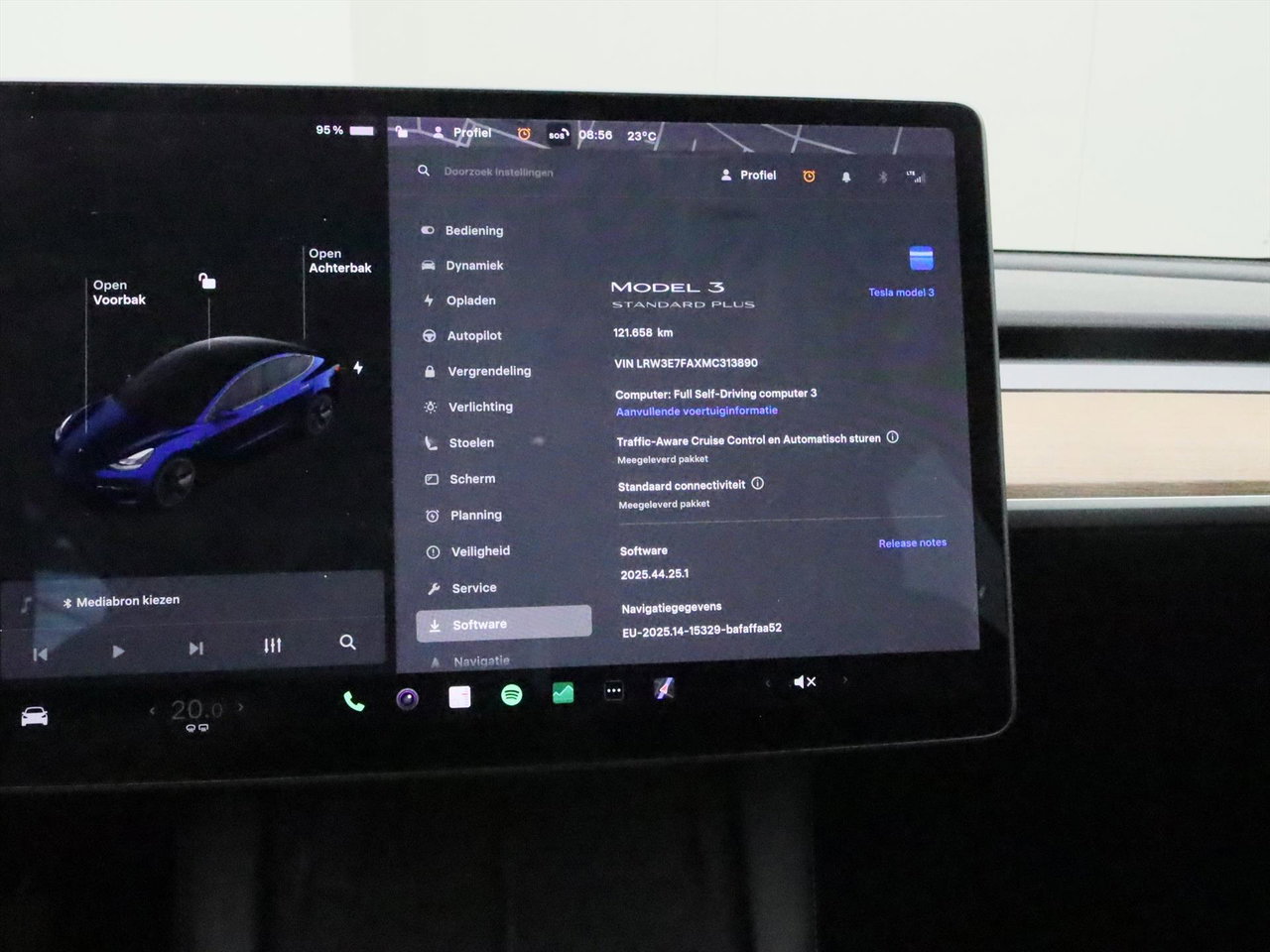 Tesla Model 3 Model 3 Standard RWD Plus FACELIFT 90.6% SoH [ LFP-ACCU+WARMTEPOMP+AUTOPILOT+60 kWh+PREMIUM ] 24