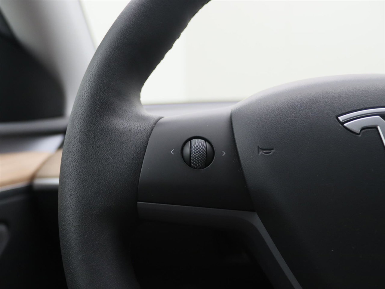 Tesla Model Y Long Range AWD 75kWh 351pk 94.2% SoH AMD RYZEN [ TREKHAAK+AUTOPILOT+19 INCH+PREMIUM AUDIO ] 22