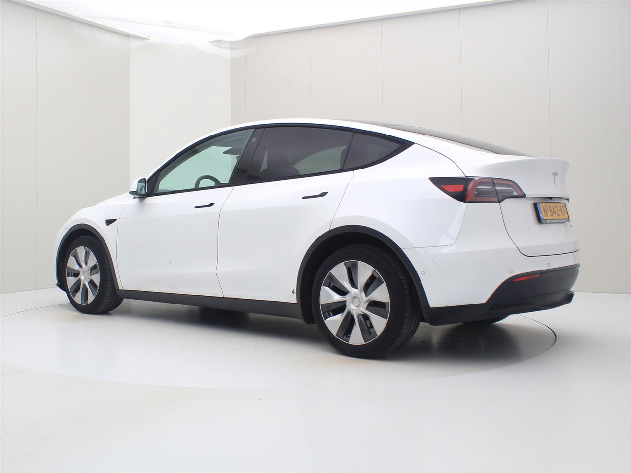 Tesla Model Y Long Range 351pk AWD 89% SoH [ AUTOPILOT+19 INCH+PREMIUM AUDIO ] 4