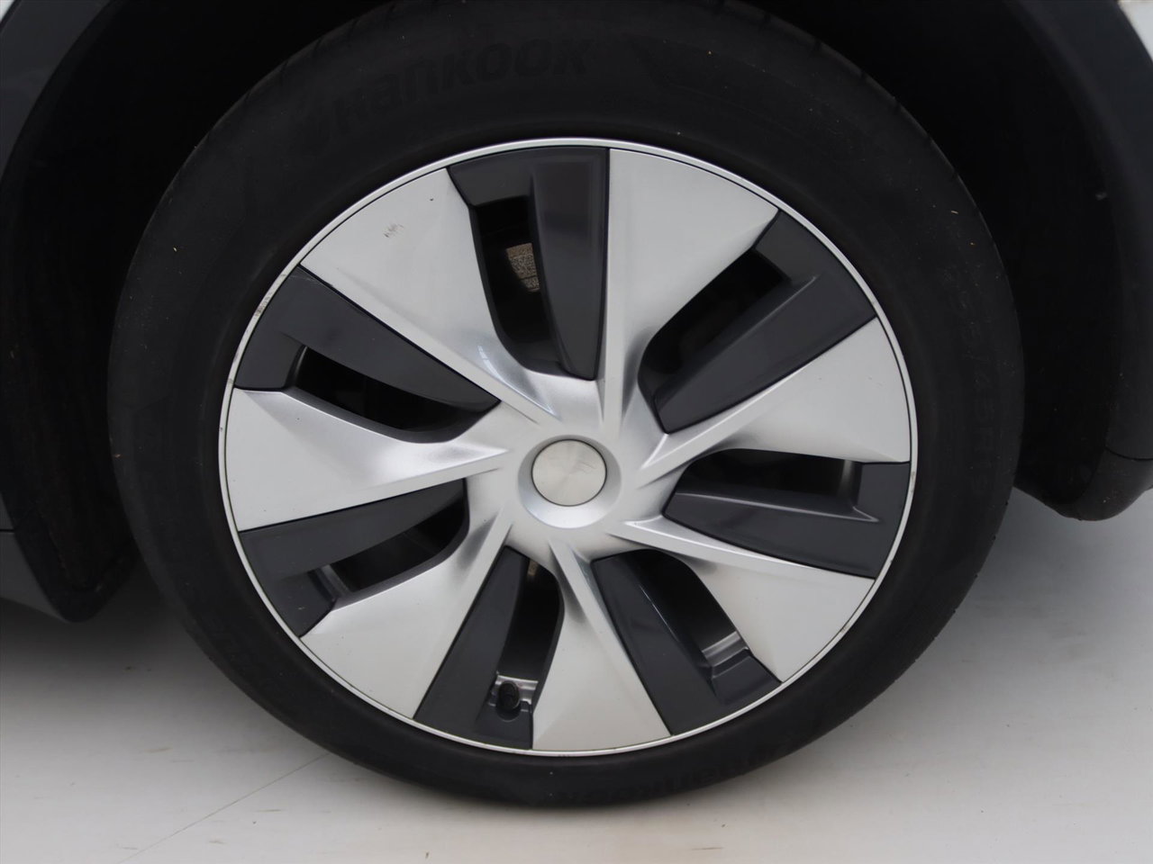 Tesla Model Y Long Range 351pk AWD 89% SoH [ AUTOPILOT+19 INCH+PREMIUM AUDIO ] 16