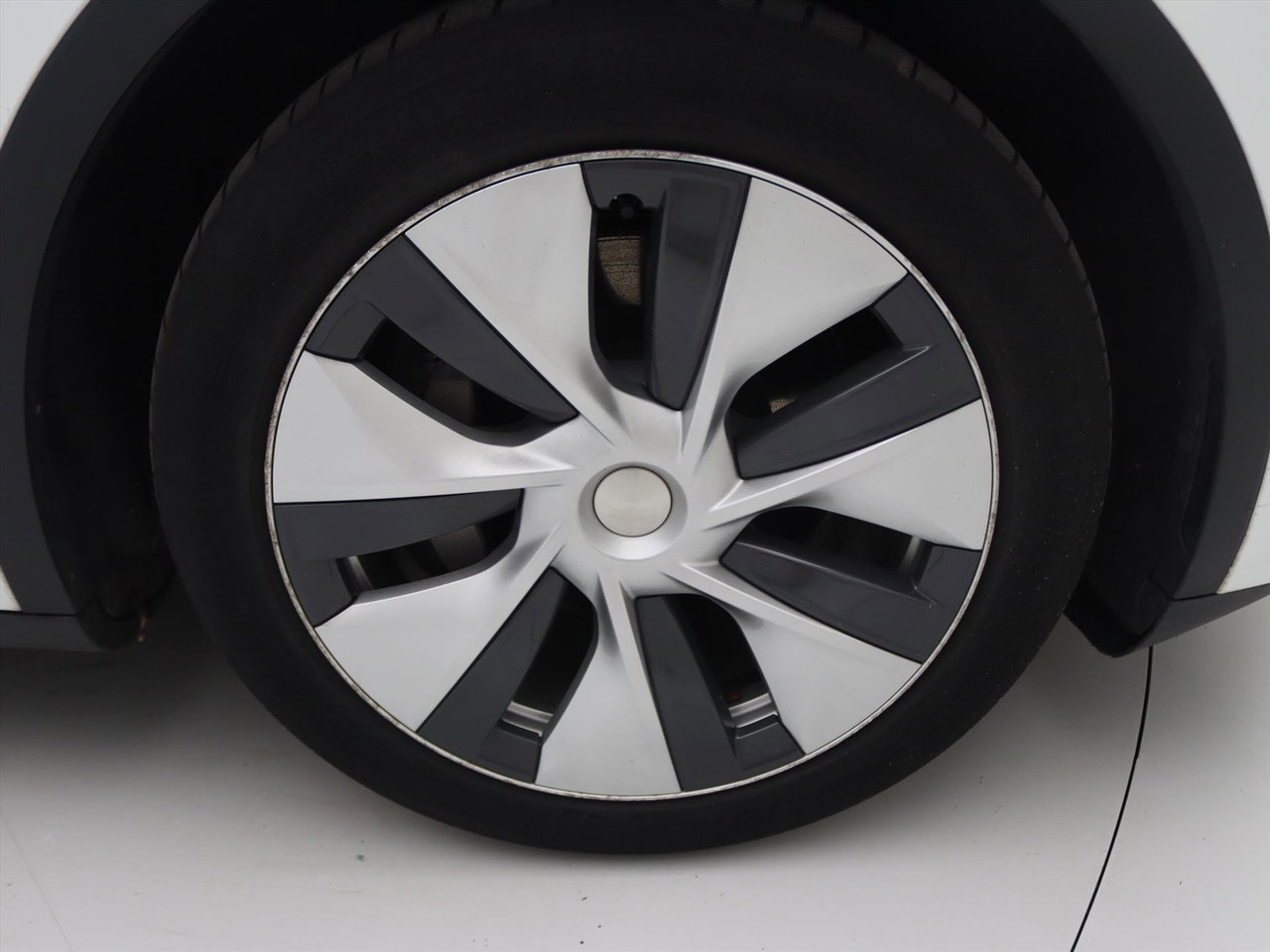 Tesla Model Y Long Range 351pk AWD 89% SoH [ AUTOPILOT+19 INCH+PREMIUM AUDIO ] 14
