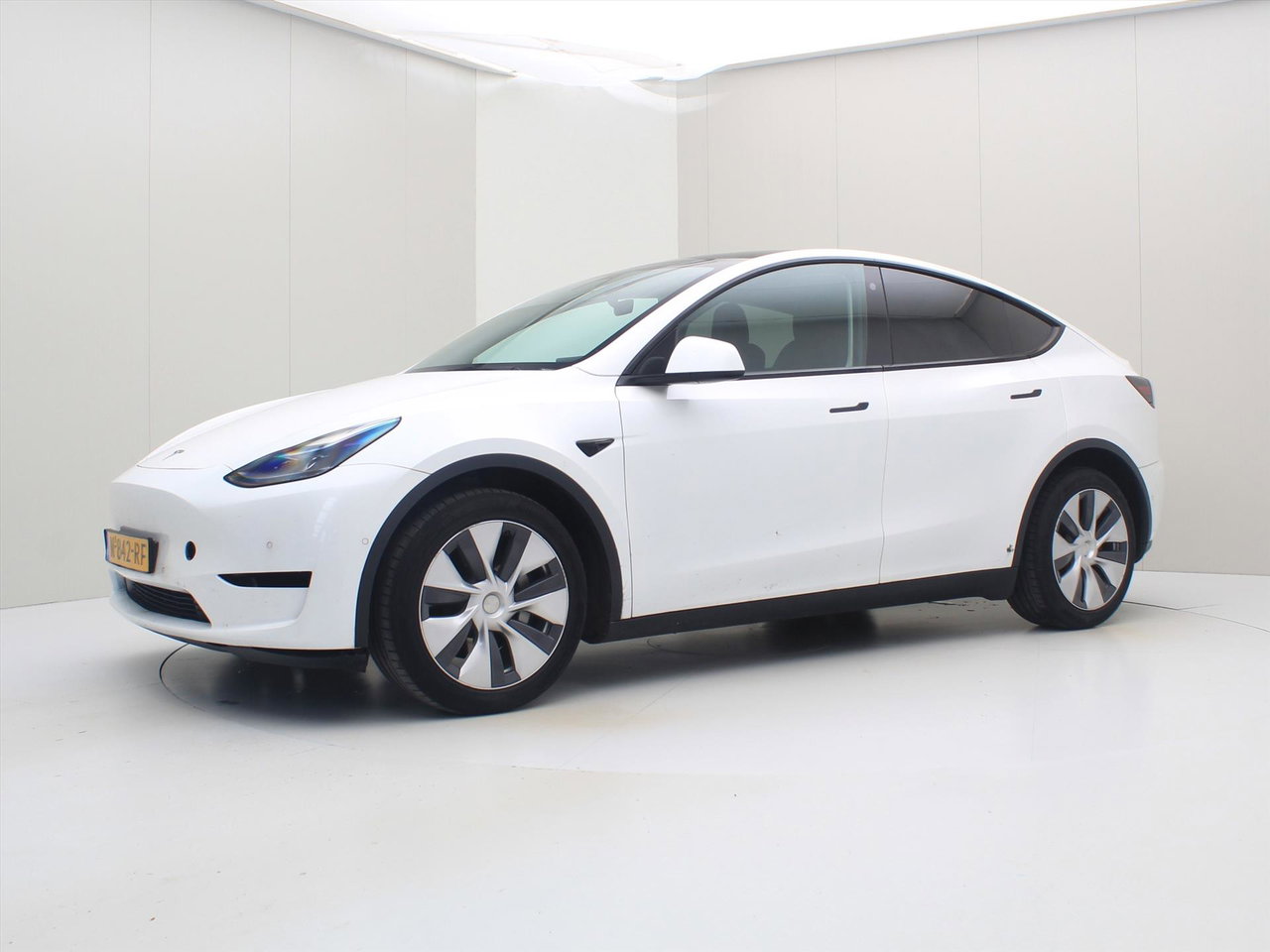 Tesla Model Y Long Range 351pk AWD 89% SoH [ AUTOPILOT+19 INCH+PREMIUM AUDIO ] 8