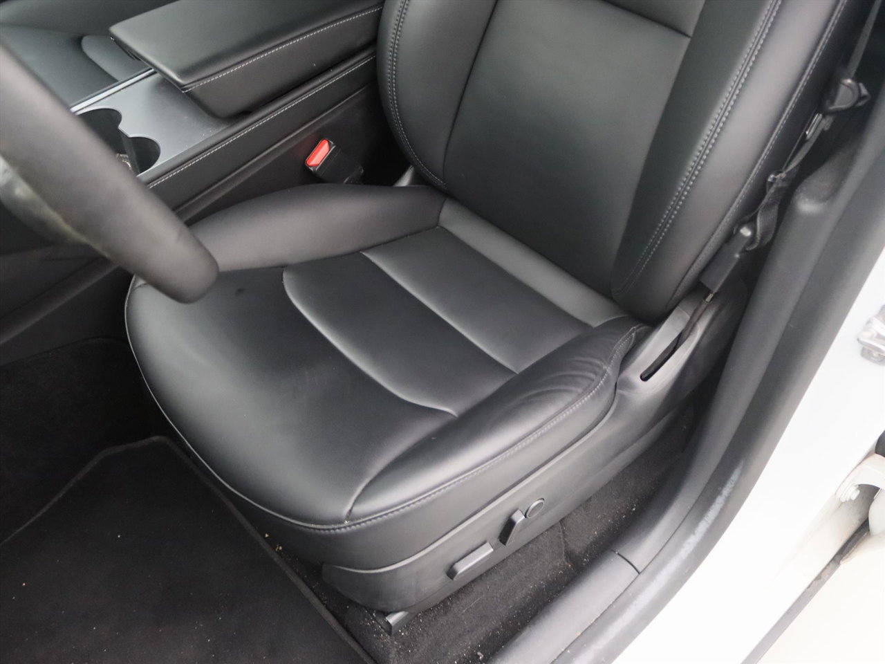 Tesla Model Y Long Range 351pk AWD 89% SoH [ AUTOPILOT+19 INCH+PREMIUM AUDIO ] 17