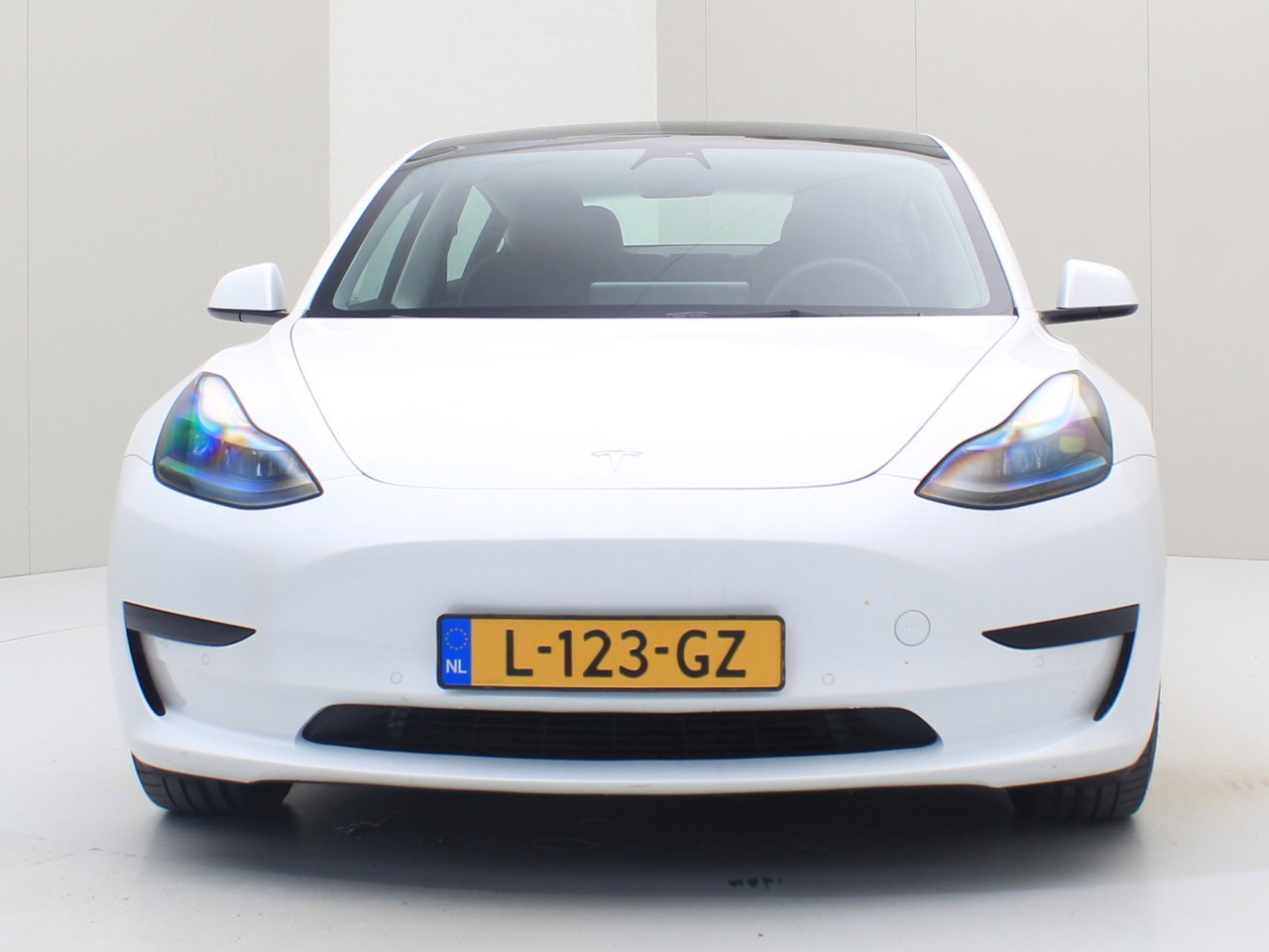 Tesla Model 3 Standard RWD Plus FACELIFT [ LFP-ACCU+WARMTEPOMP+AUTOPILOT+60 kWh+PREMIUM AUDIO ] 5