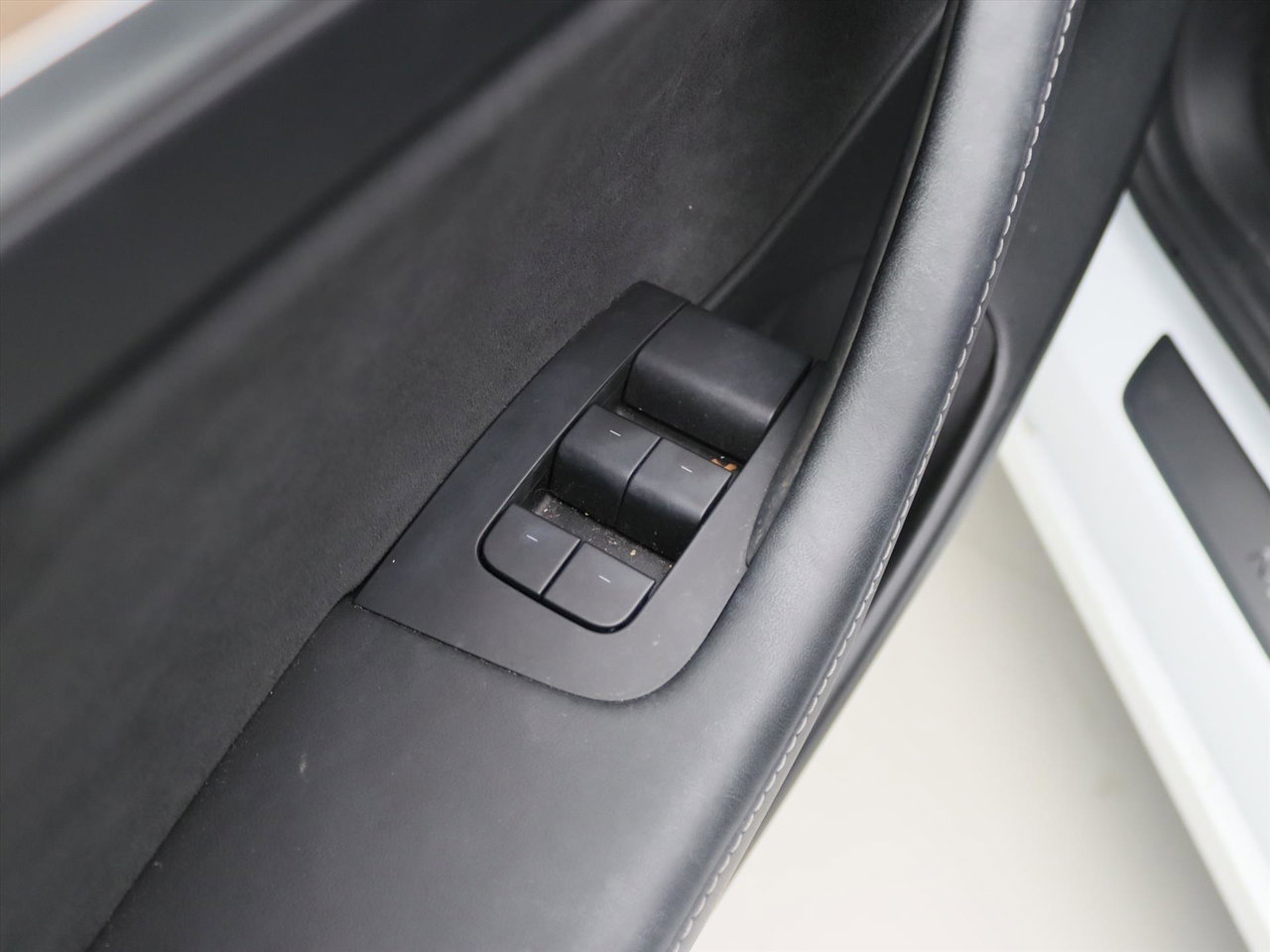 Tesla Model 3 Standard RWD Plus FACELIFT [ LFP-ACCU+WARMTEPOMP+AUTOPILOT+60 kWh+PREMIUM AUDIO ] 17