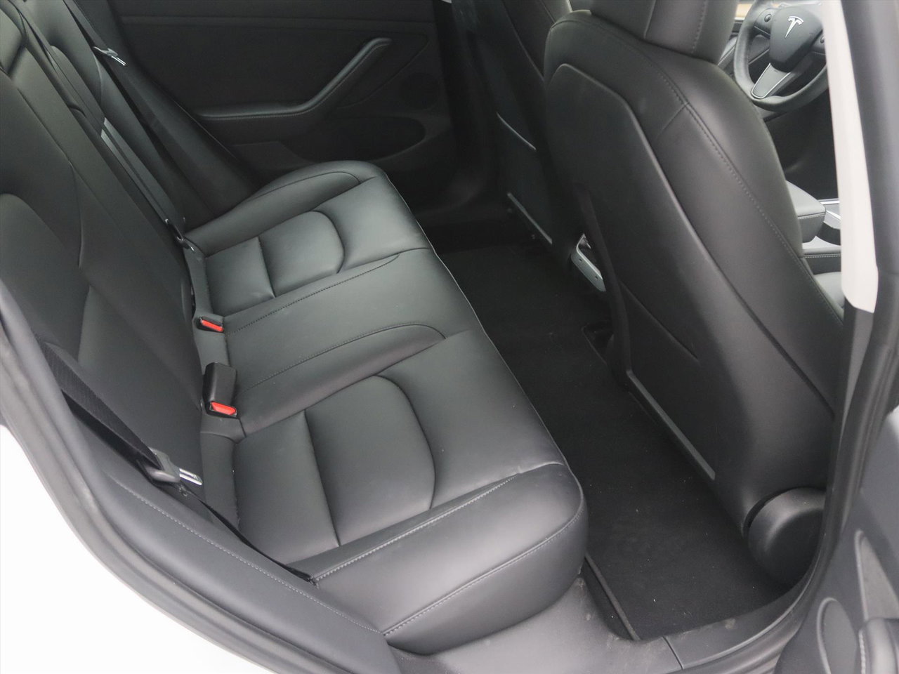 Tesla Model 3 Standard RWD Plus FACELIFT [ LFP-ACCU+WARMTEPOMP+AUTOPILOT+60 kWh+PREMIUM AUDIO ] 9