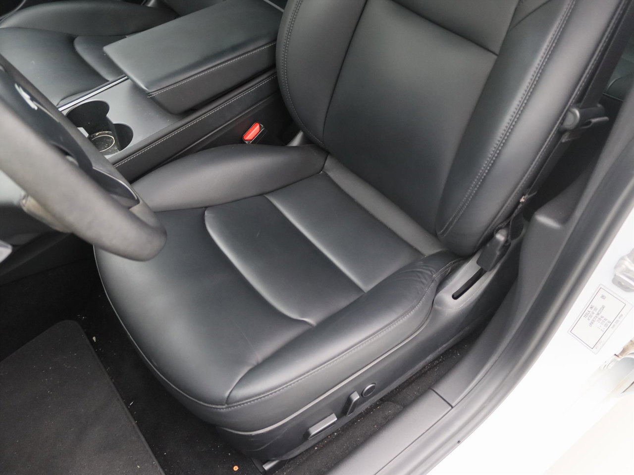 Tesla Model 3 Standard RWD Plus FACELIFT [ LFP-ACCU+WARMTEPOMP+AUTOPILOT+60 kWh+PREMIUM AUDIO ] 15