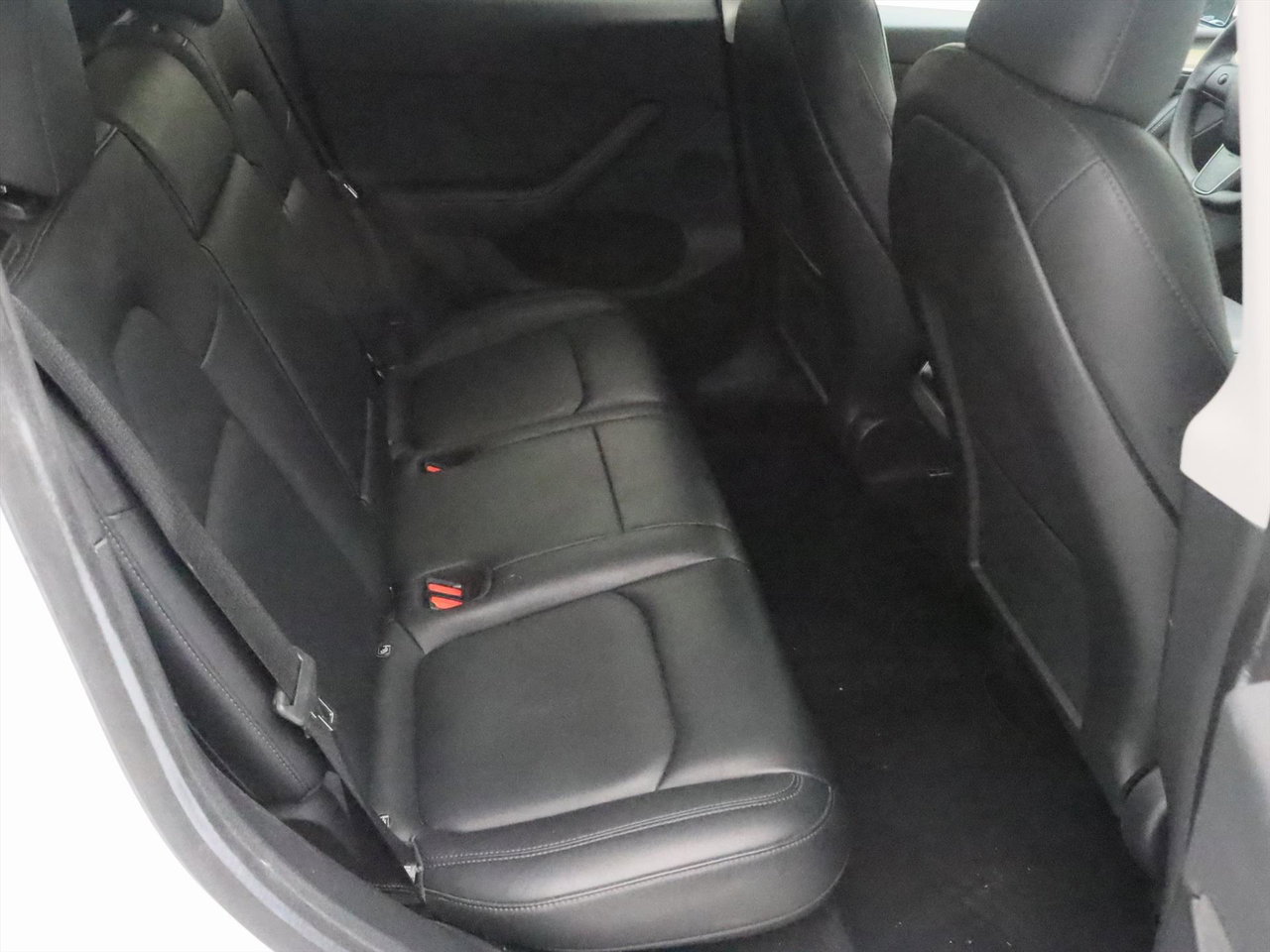 Tesla Model Y Standard RWD Plus [ TREKHAAK+LFP ACCU+AUTOPILOT+20 INCH+PREMIUM AUDIO ] 9
