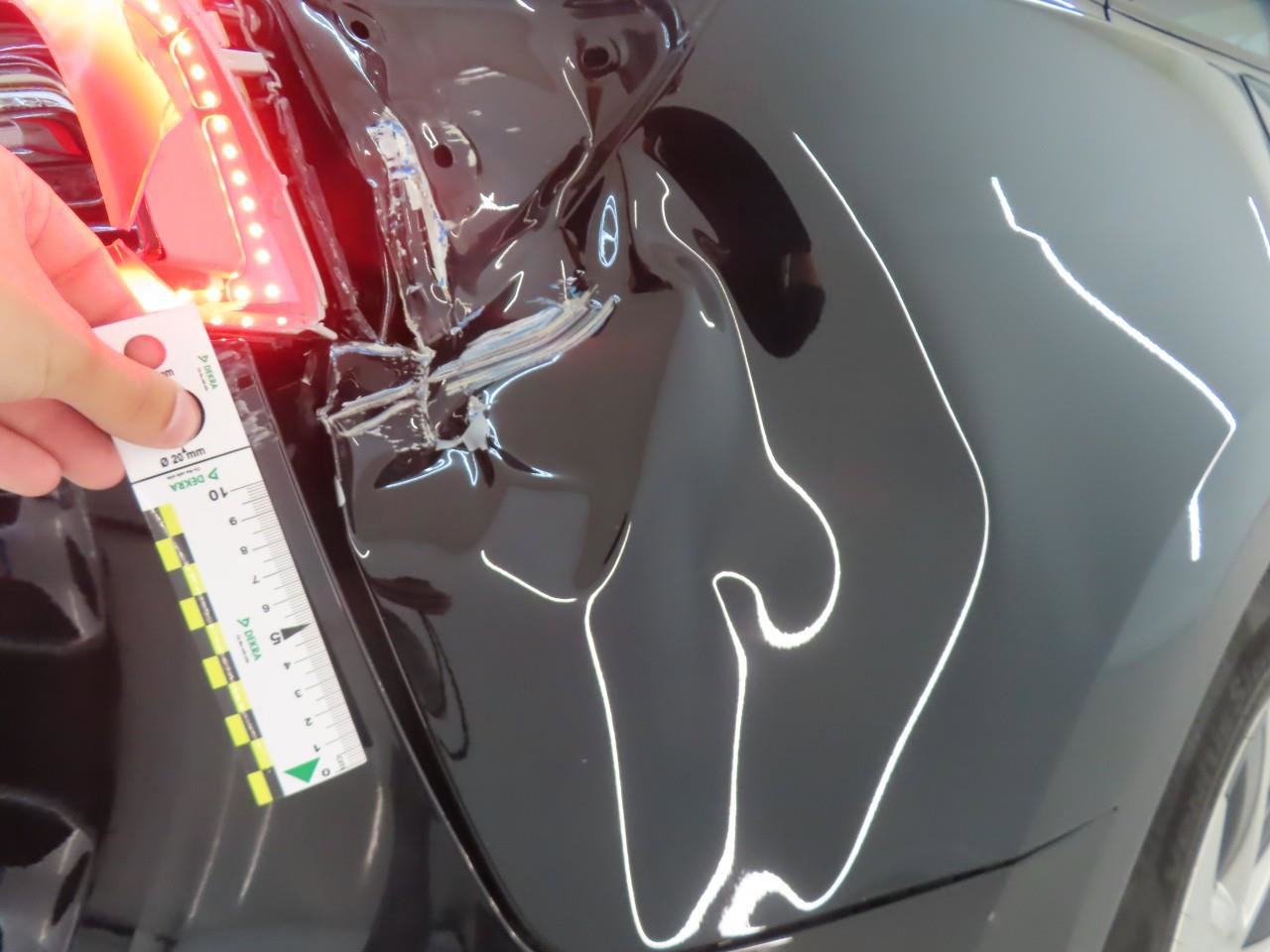 Tesla Model Y Standard RWD Plus 351pk [ HW4+LFP ACCU+AUTOPILOT+19 INCH+PREMIUM AUDIO ] 4
