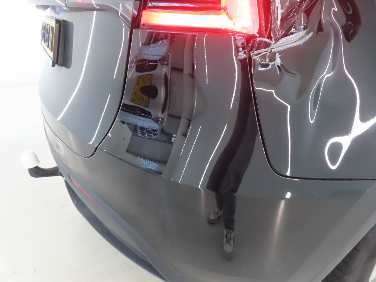 Tesla Model Y Standard RWD Plus 351pk [ HW4+LFP ACCU+AUTOPILOT+19 INCH+PREMIUM AUDIO ] 23