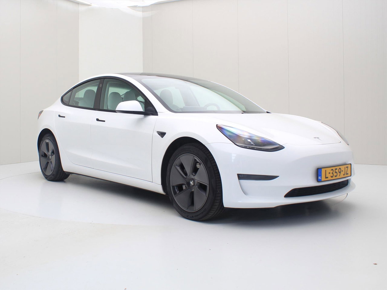 Tesla Model 3 Long-Range AWD 351pk 75 kWh FACELIFT 88,4% SoH [ WIT LEDER+WARMTEPOMP+ENHANCED AUTOPILOT+620KM WLTP+PREMIUM AUDIO ] 5