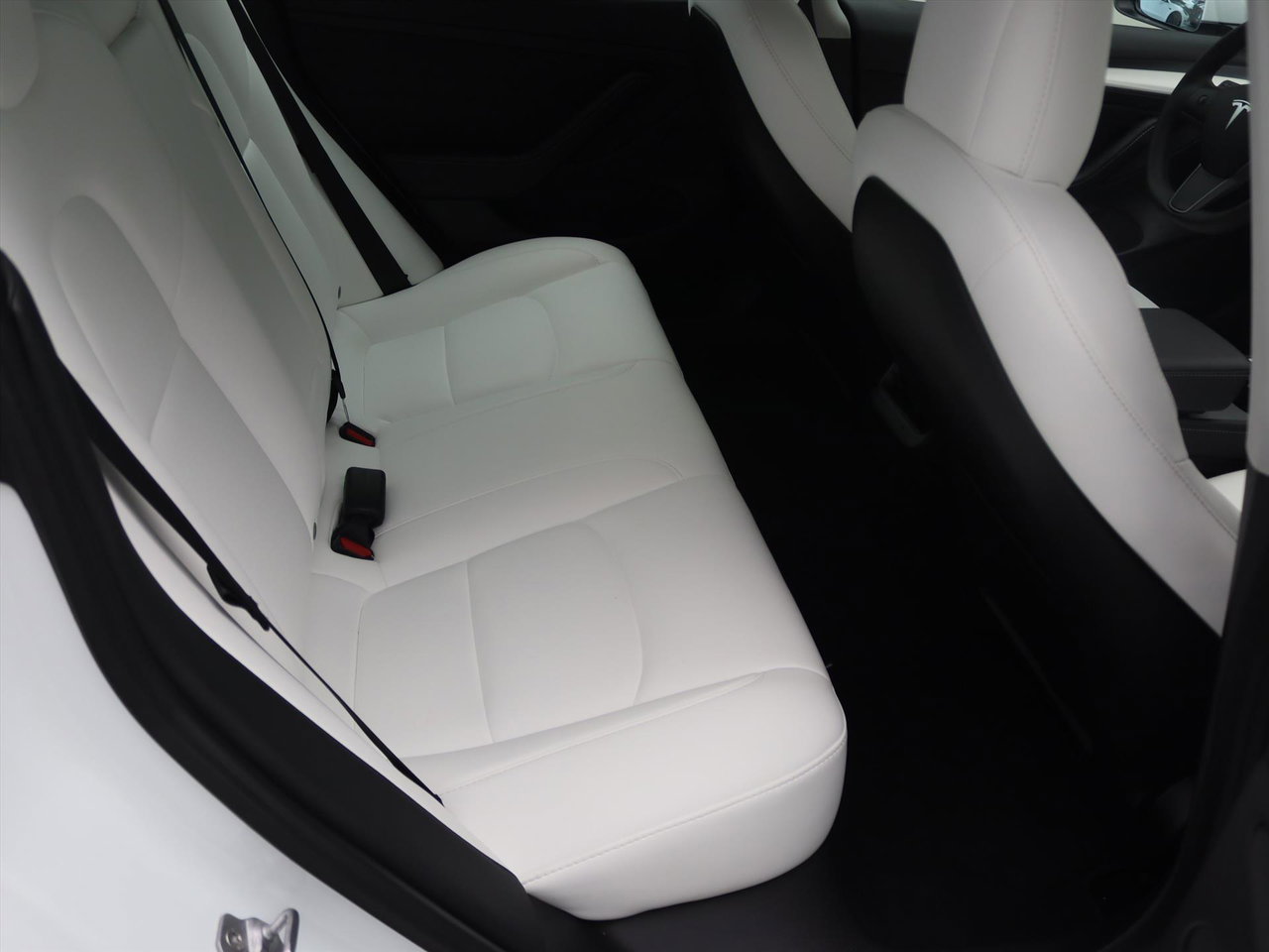 Tesla Model 3 Long-Range AWD 351pk 75 kWh FACELIFT 88,4% SoH [ WIT LEDER+WARMTEPOMP+ENHANCED AUTOPILOT+620KM WLTP+PREMIUM AUDIO ] 13