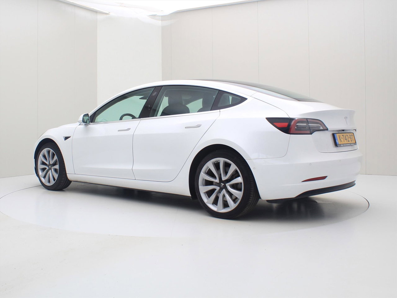 Tesla Model 3 Standard RWD Plus 89,3% SoH [ LFP-ACCU+AUTOPILOT+60 kWh+PREMIUM AUDIO ] 4