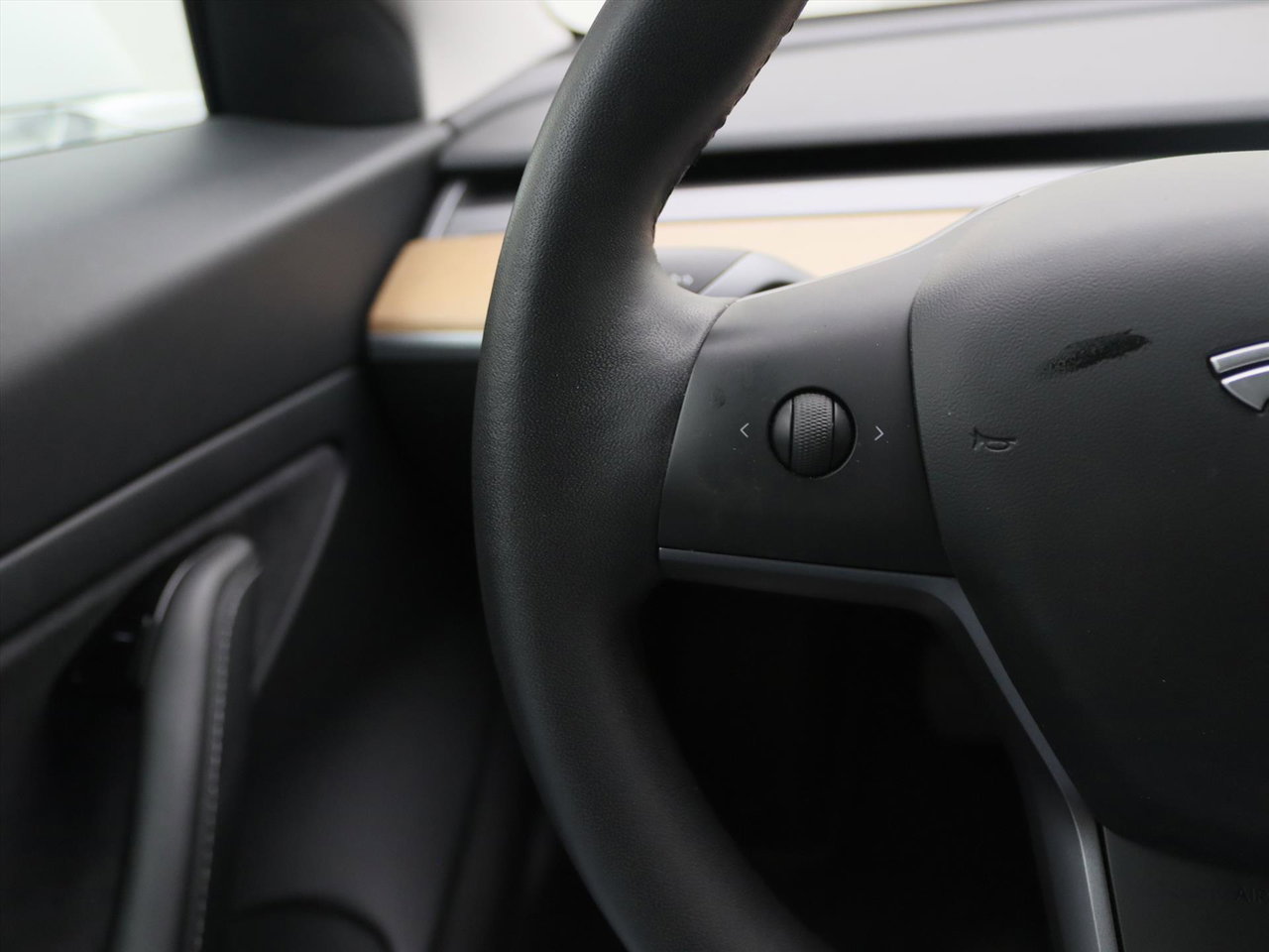 Tesla Model 3 Standard RWD Plus 89,3% SoH [ LFP-ACCU+AUTOPILOT+60 kWh+PREMIUM AUDIO ] 20