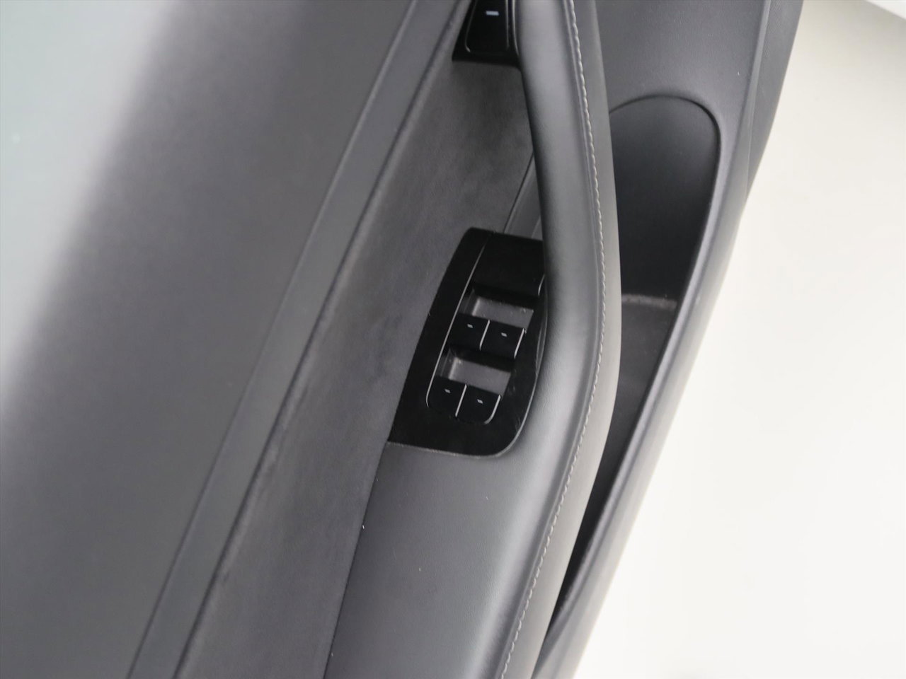 Tesla Model 3 Standard RWD Plus 89,3% SoH [ LFP-ACCU+AUTOPILOT+60 kWh+PREMIUM AUDIO ] 27