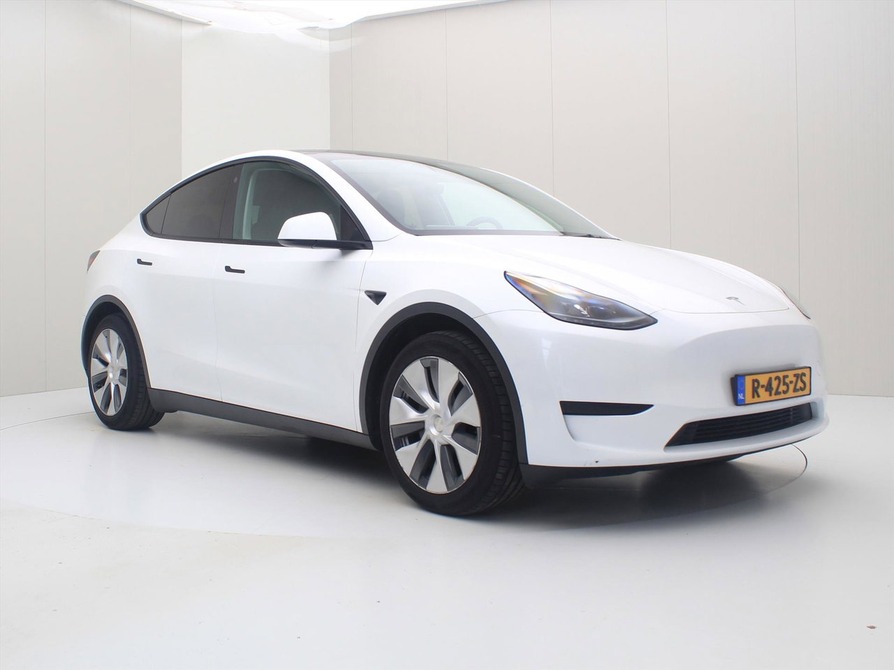 Tesla Model Y Standard RWD Plus 92.4% SoH [ TREKHAAK+LFP ACCU+AUTOPILOT+19 INCH+PREMIUM AUDIO ] 5