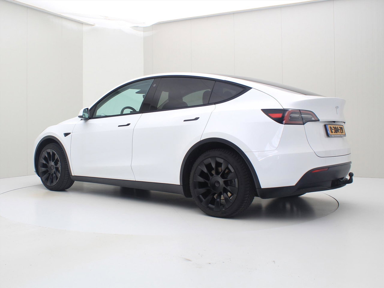 Tesla Model Y Standard RWD Plus 351pk 92.7% SoH [ TREKHAAK+LFP ACCU+AUTOPILOT+20 INCH+PREMIUM AUDIO ] 3