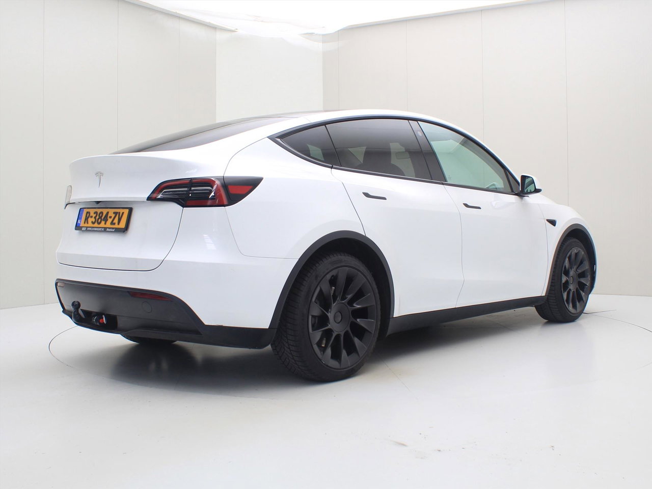 Tesla Model Y Standard RWD Plus 351pk 92.7% SoH [ TREKHAAK+LFP ACCU+AUTOPILOT+20 INCH+PREMIUM AUDIO ] 2