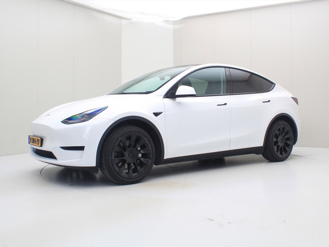 Tesla Model Y Standard RWD Plus 351pk 92.7% SoH [ TREKHAAK+LFP ACCU+AUTOPILOT+20 INCH+PREMIUM AUDIO ] 7