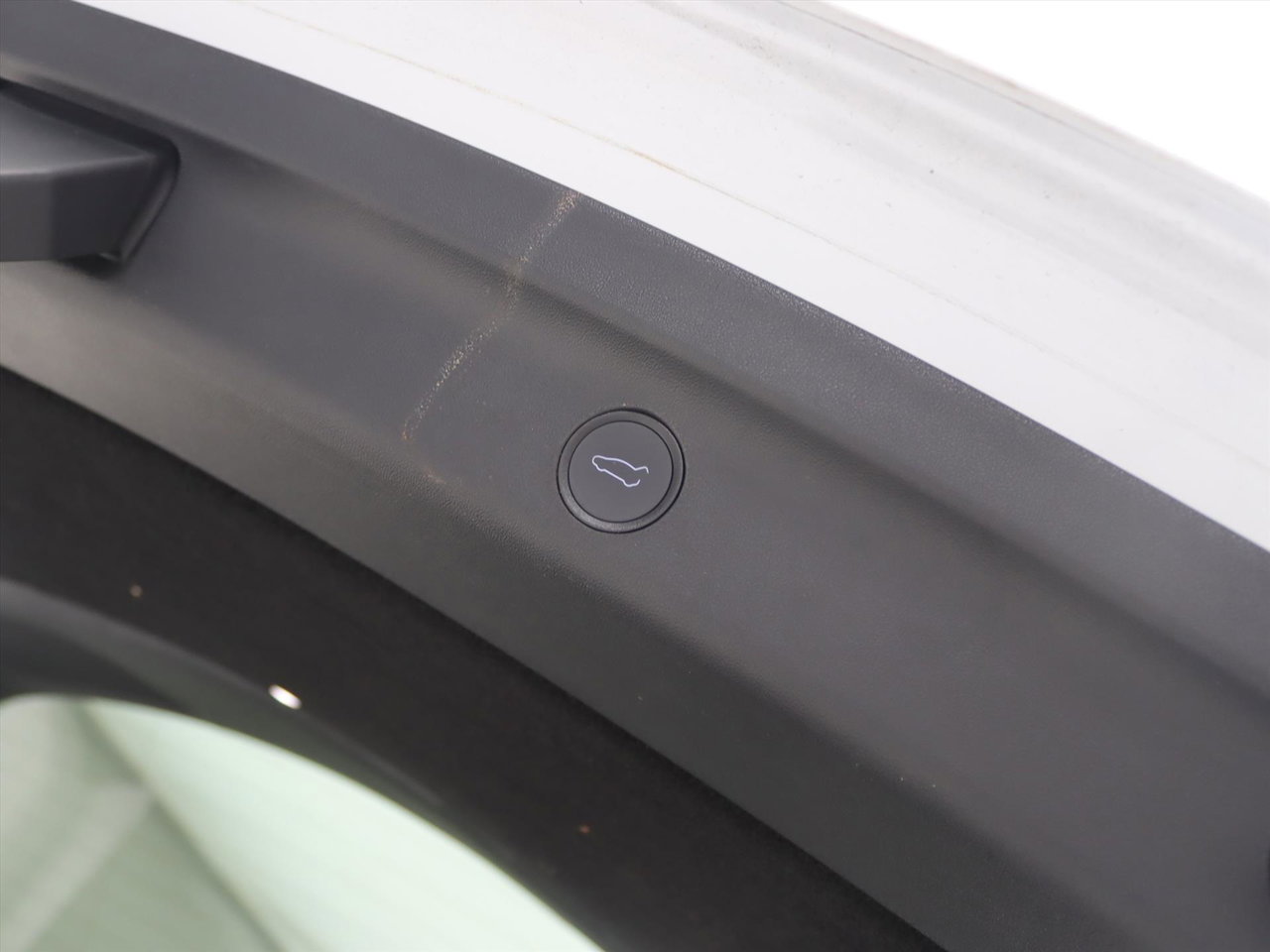 Tesla Model Y Standard RWD Plus 351pk 92.7% SoH [ TREKHAAK+LFP ACCU+AUTOPILOT+20 INCH+PREMIUM AUDIO ] 26